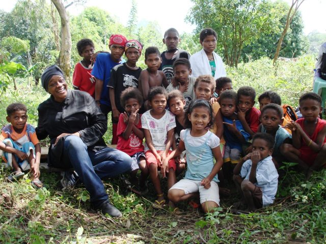 Philippinische Kinder mama earth foundation